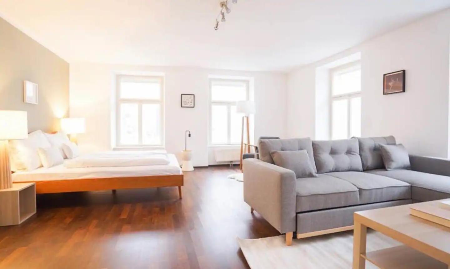 默德林Authentic Austrian Flat In The South Of Vienna公寓 外观 照片
