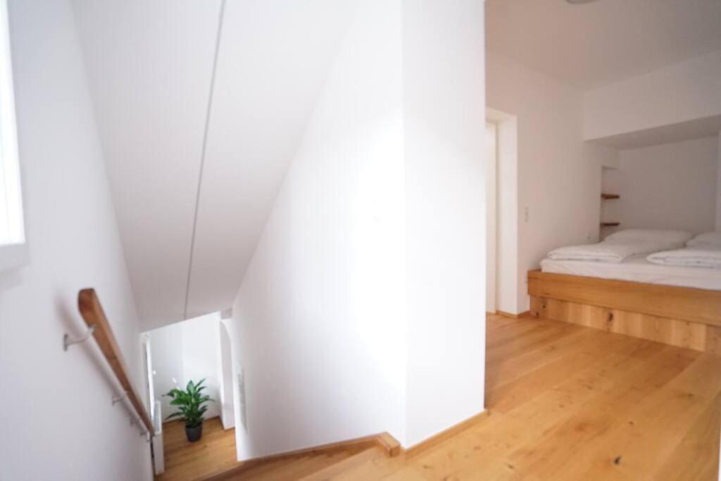 默德林Authentic Austrian Flat In The South Of Vienna公寓 外观 照片