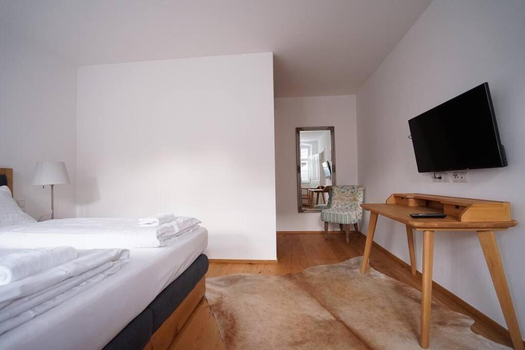 默德林Authentic Austrian Flat In The South Of Vienna公寓 外观 照片
